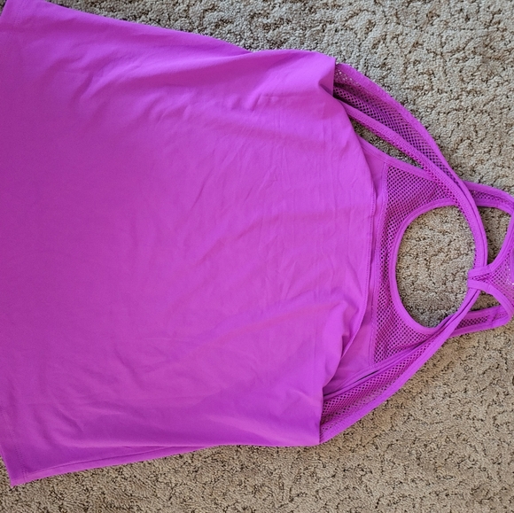 Fabletics tank top - Picture 3 of 3